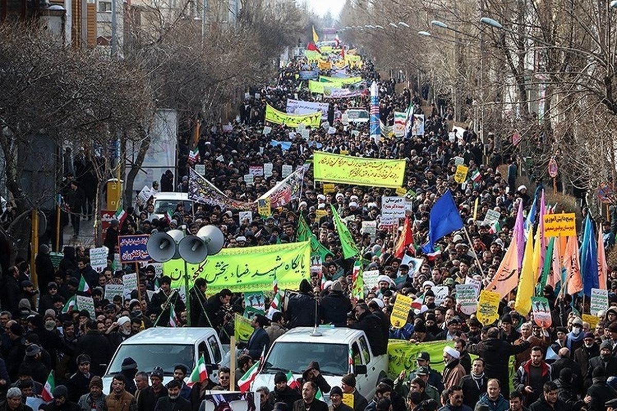تقدیر امام‌جمعه واستاندار اردبیل از حضور مردم در راهپیمایی۲۲ بهمن