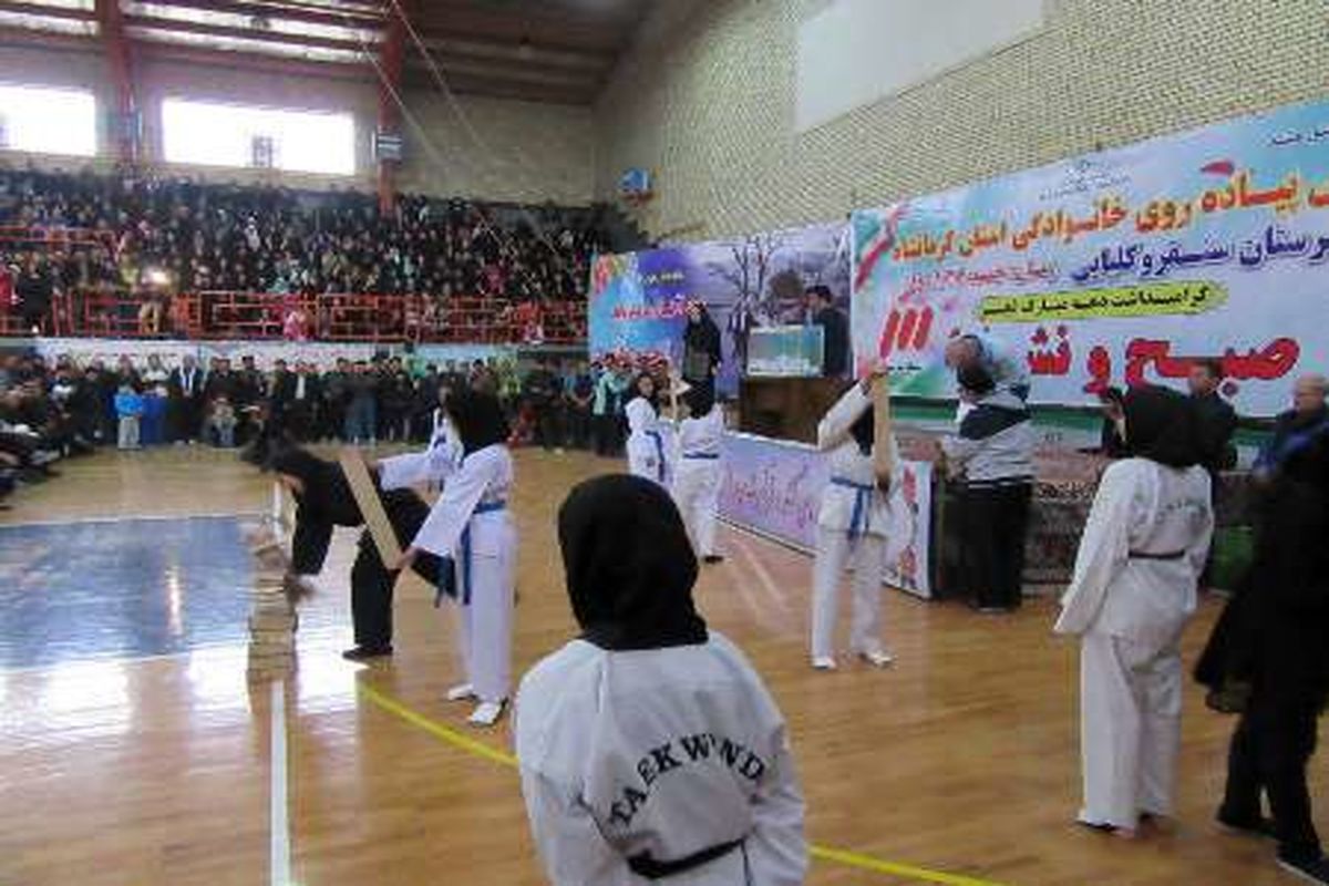 برگزاری همایش بزرگ پیاده‌روی خانوادگی درسنقرو کلیایی