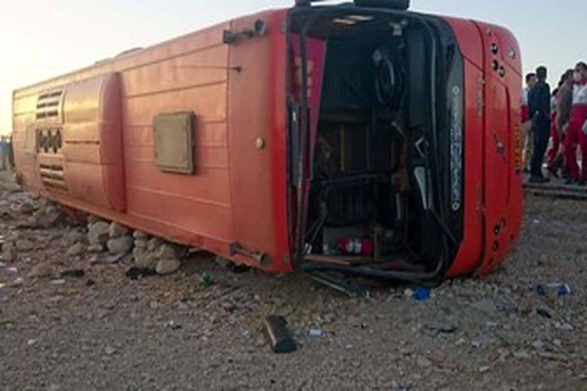 واژگونی  اتوبوس مسافربری در جاده تبریز - زنجان / اسامی فوت شدگان و مصدومان