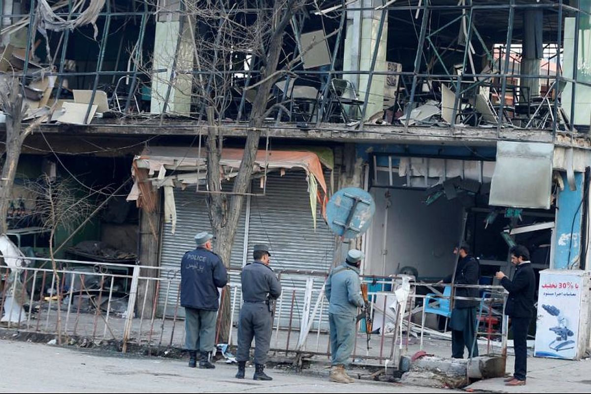 «ماتم ملی» در پی حملۀ تروریستی کابل/ تعداد کشته ها به ۱۰۳ نفر رسید