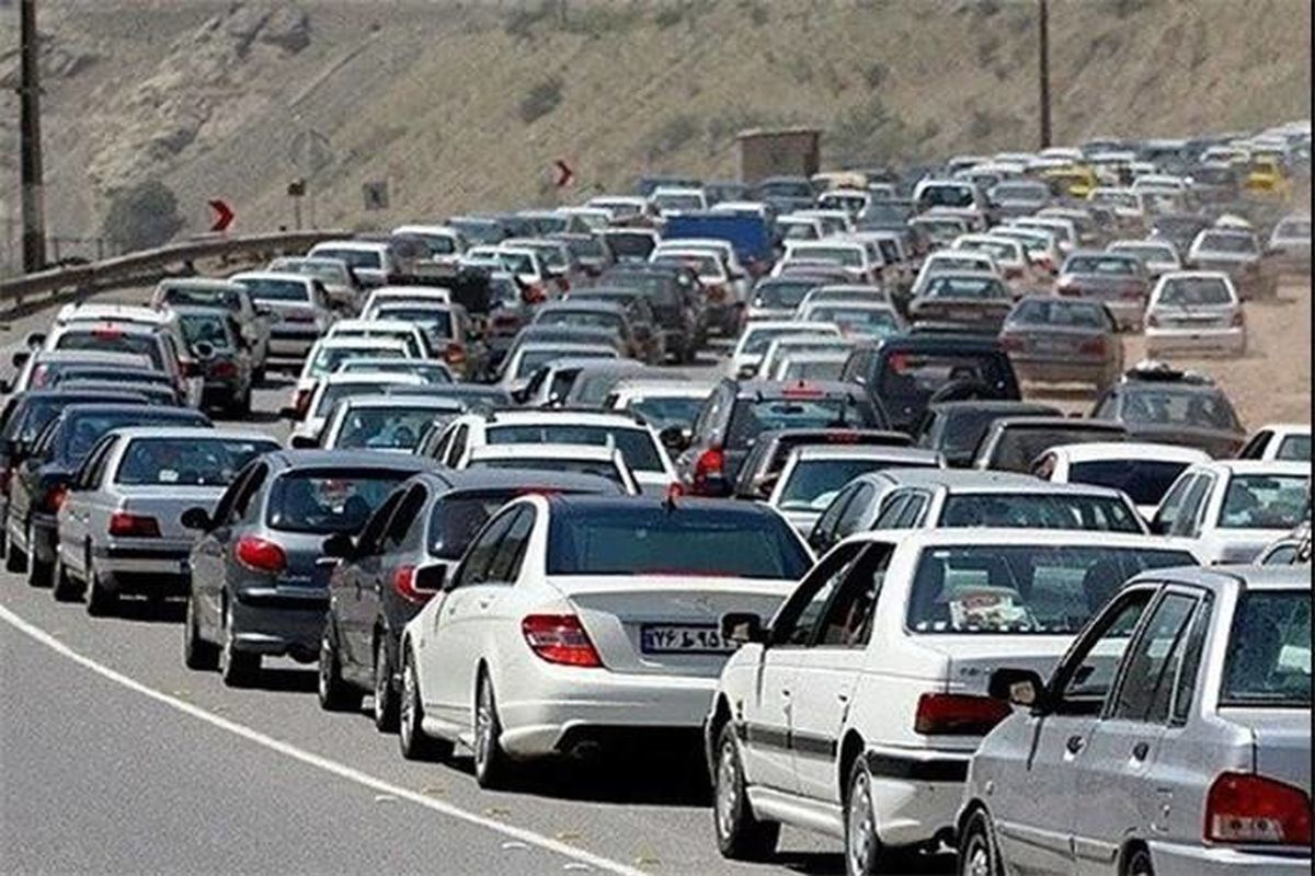 درجاده چالوس و آزادراه تهران- کرج –قزوین ترافیک سنگین است