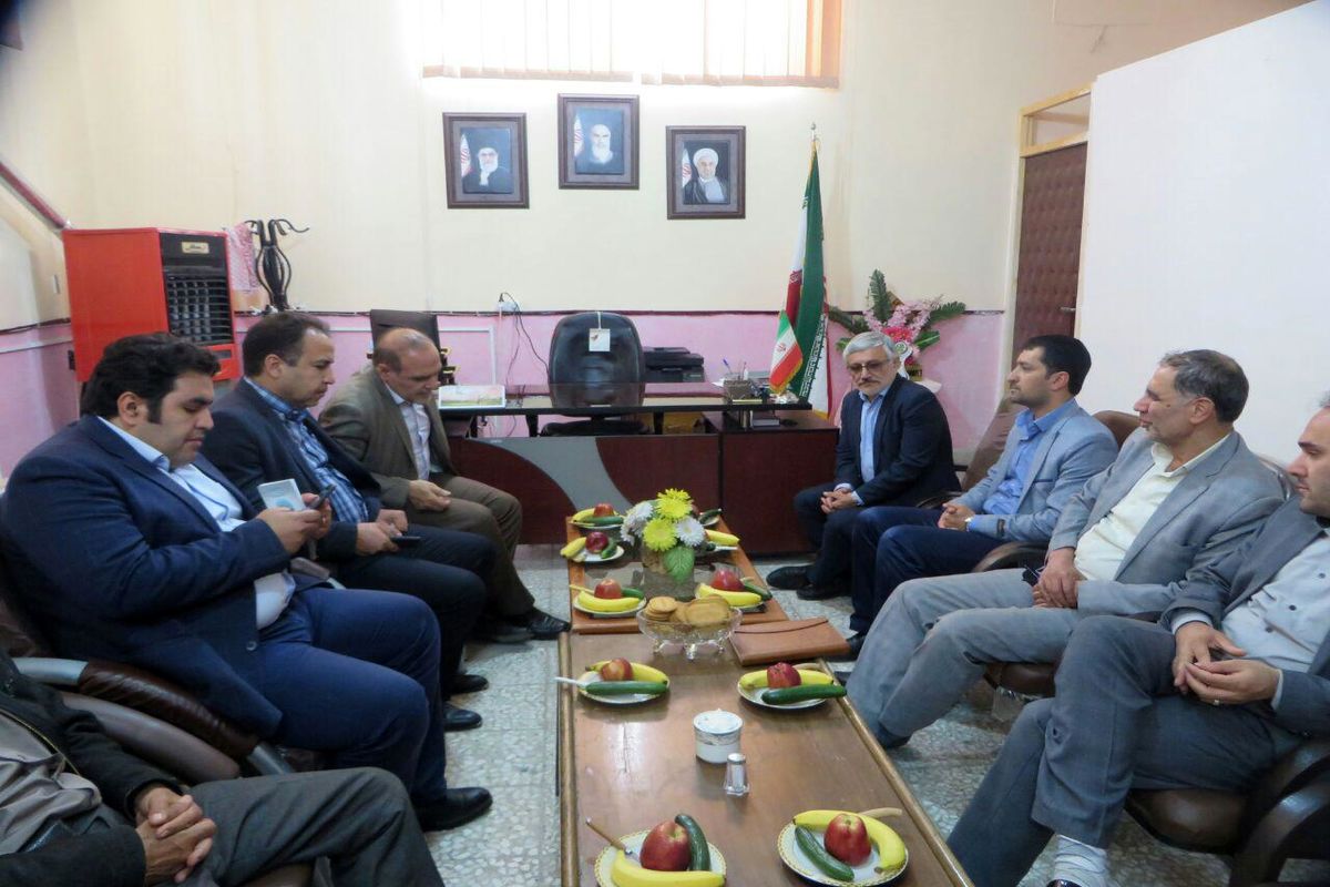 مدیر عامل محترم شرکت توسعه و نگهداری اماکن ورزشی کشور در شهرستان فیروزکوه