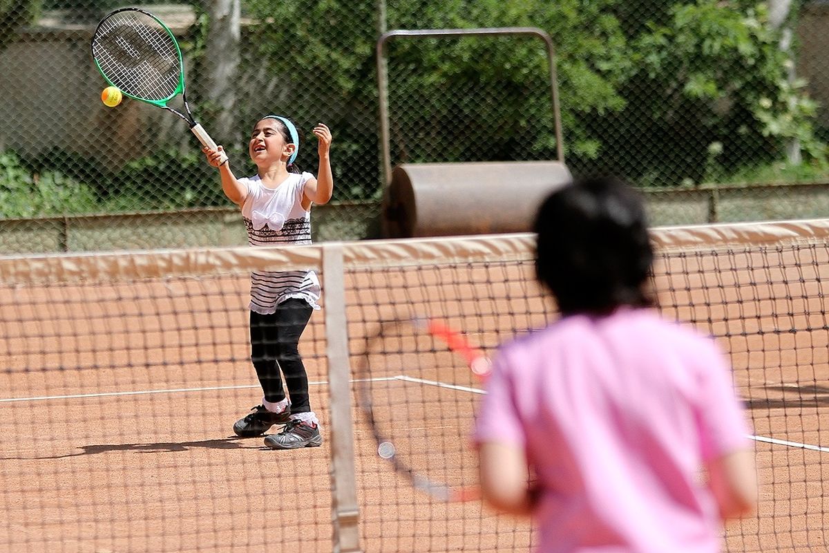 آغاز طرح استعداد یابی تنیس درمدارس دخترانه زاهدان