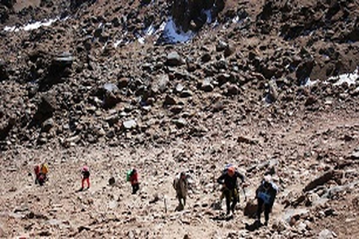 نجات ۶ کوهنورد مفقود شده در ارتفاعات چشمه سفید