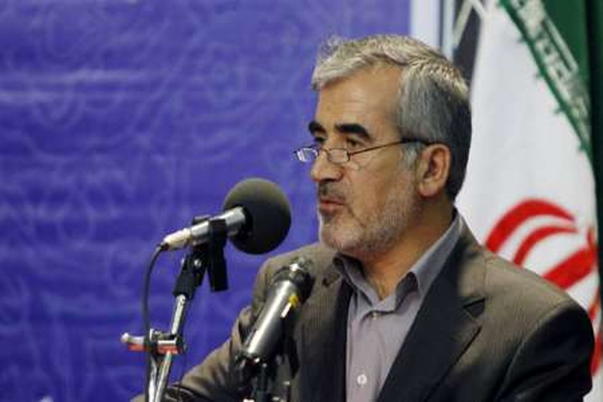 ملت ایران برای تعیین سرنوشت خود در انتخابات شرکت می کنند