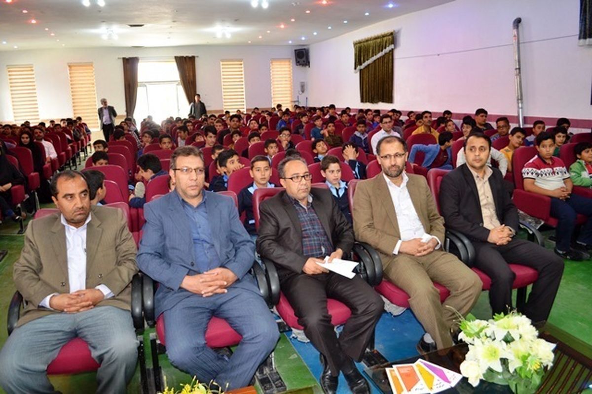 همایش سفیران سلامت دانش‎آموزی در شهرستان جاجرم برگزار شد