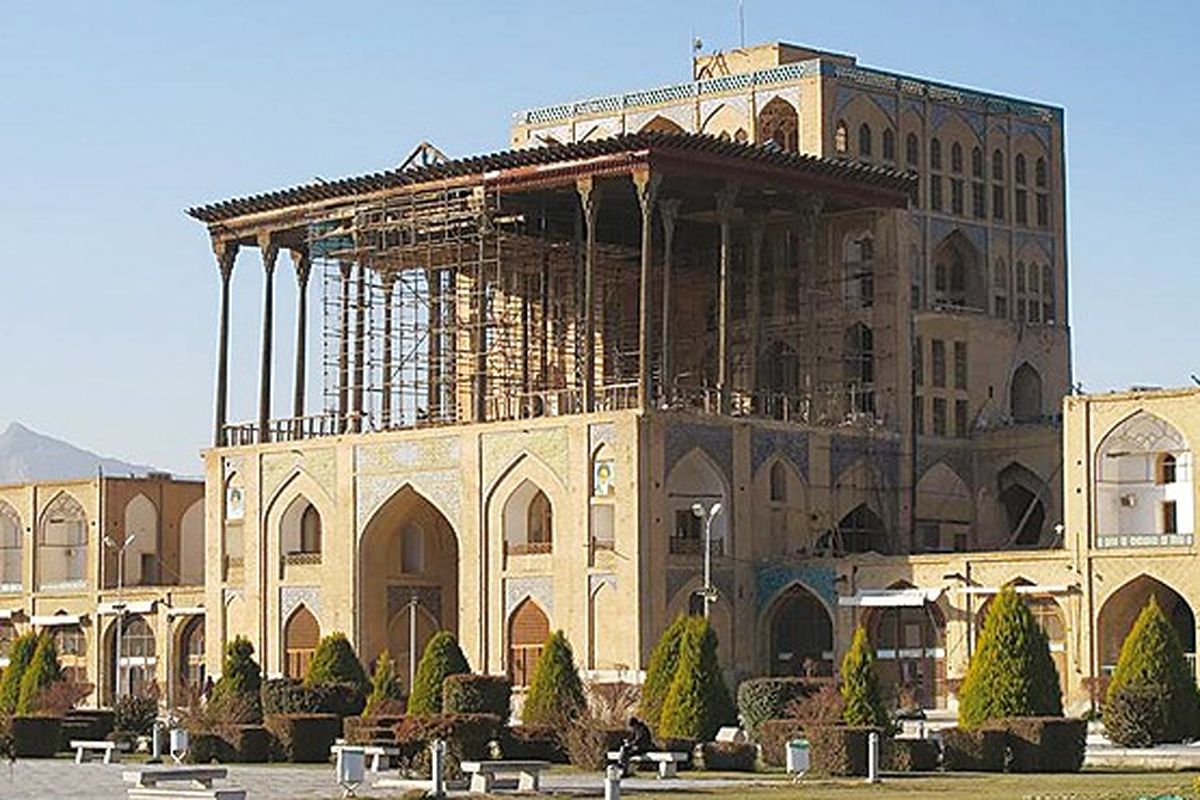 تعطیلی بناهای تاریخی اصفهان همزمان با سالگرد رحلت امام(ره)