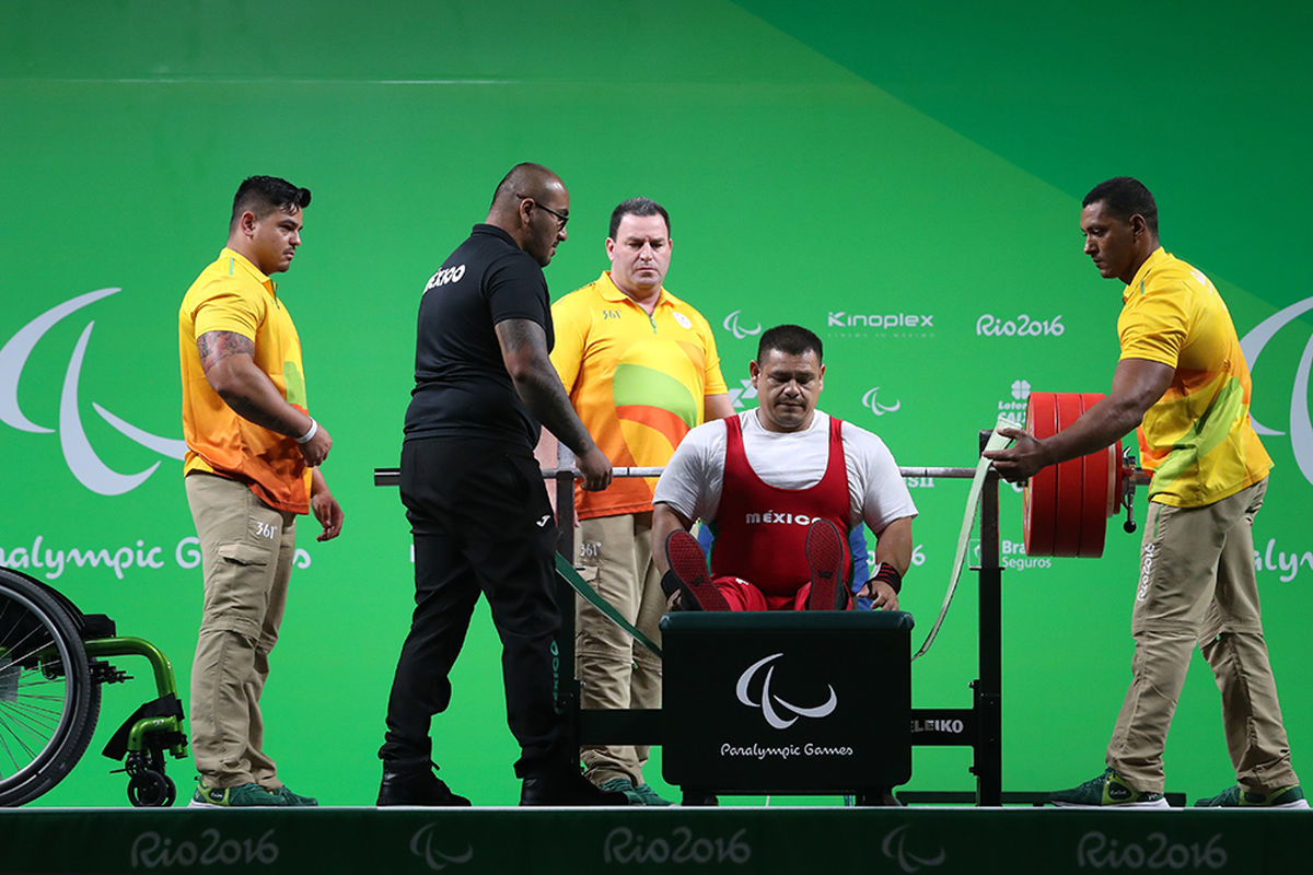 دعوت مجید فرزین به اردوی آمادگی تیم ملی وزنه برداری جانبازان و معلولین