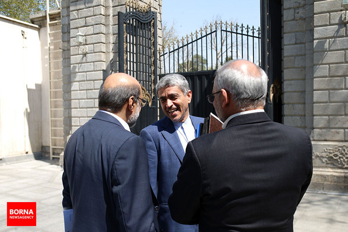 «محمود صادقی» وزیر اقتصاد را به مجلس کشاند