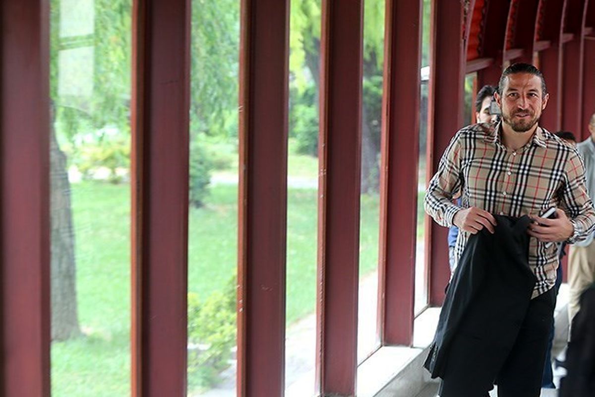 لباس قرمز بر تن تیموریان!