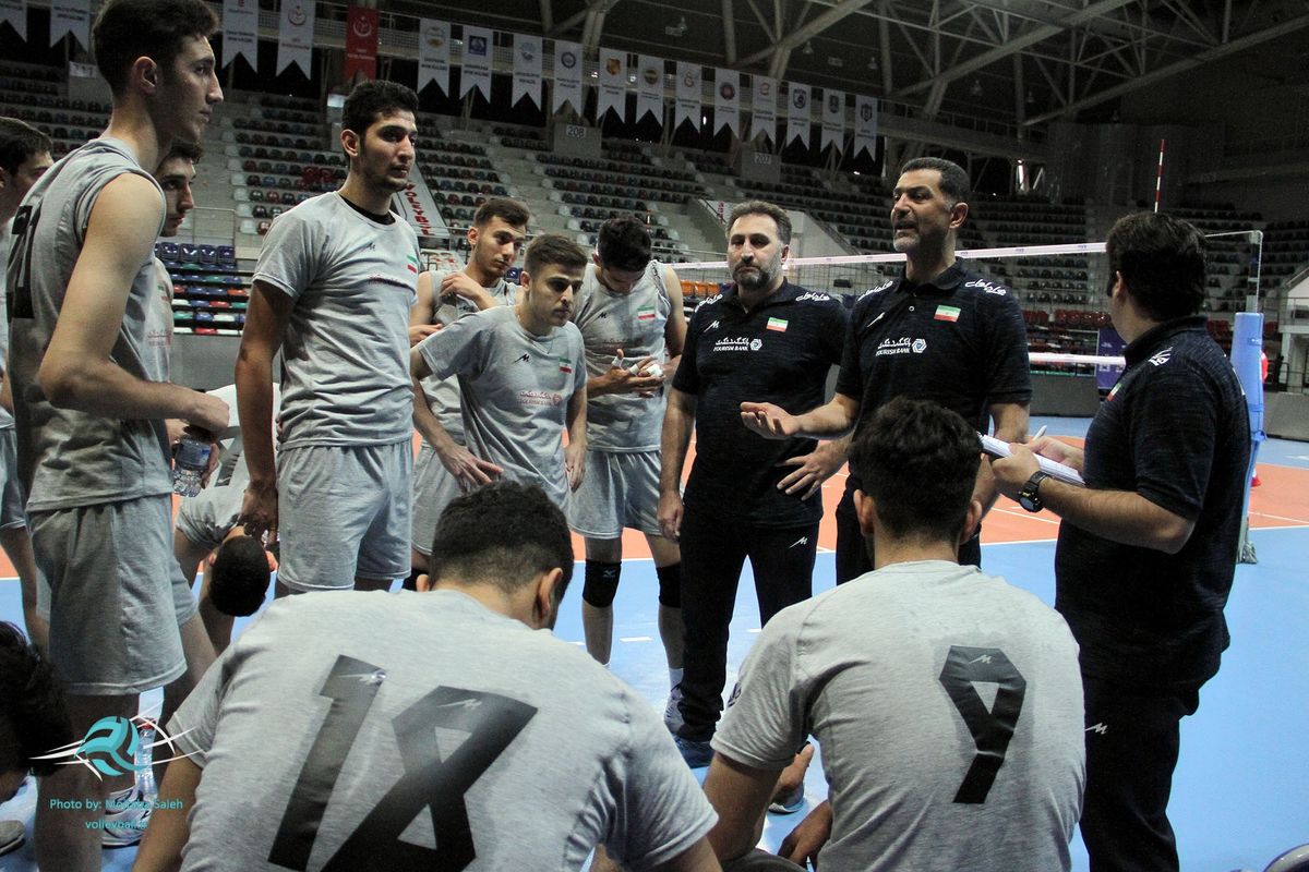 والیبالیست های جوان ایرانی به اسلوونی رسیدند