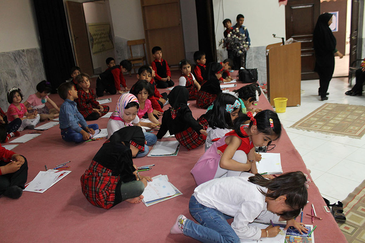 برگزاری مسابقه نقاشی ایثار و مقاومت در فاروج