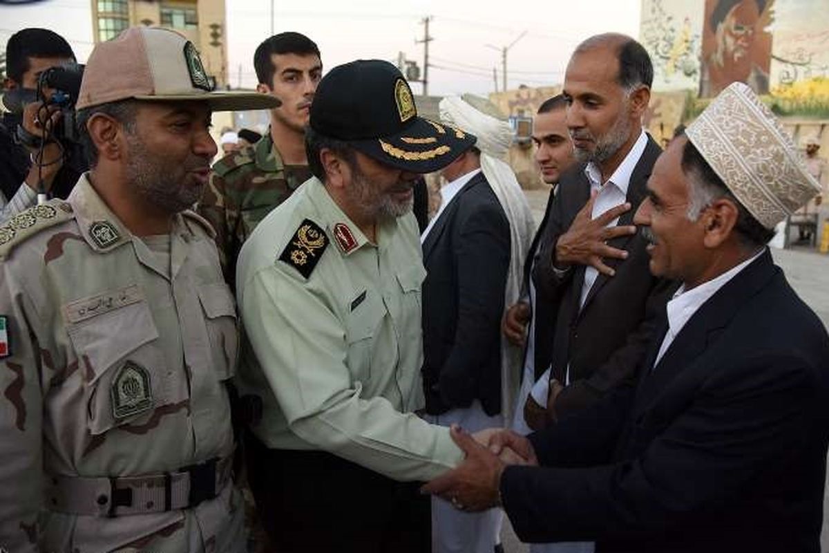 فرمانده انتظامی کشور از مرزهای شمال سیستان وبلوچستان بازدید کرد