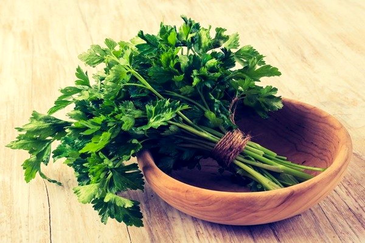 برای رفع سردی معده و شادابی پوست این سبزی را بخورید!
