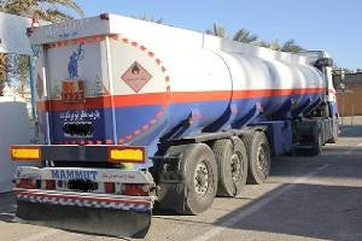 توقیف کامیون حامل ۲۹ هزار لیتر سوخت قاچاق در مهرستان