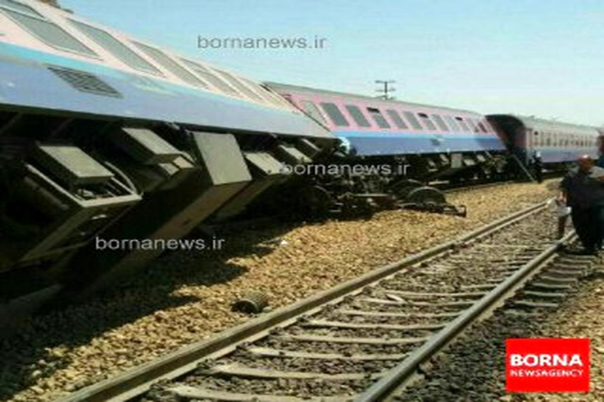 یازده مجروح در حادثه خروج قطار مسافربری از ریل در خوزستان