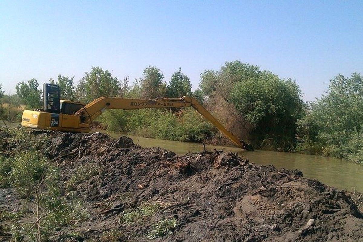 عملیات لایروبی رودخانه شاوور پایان یافت