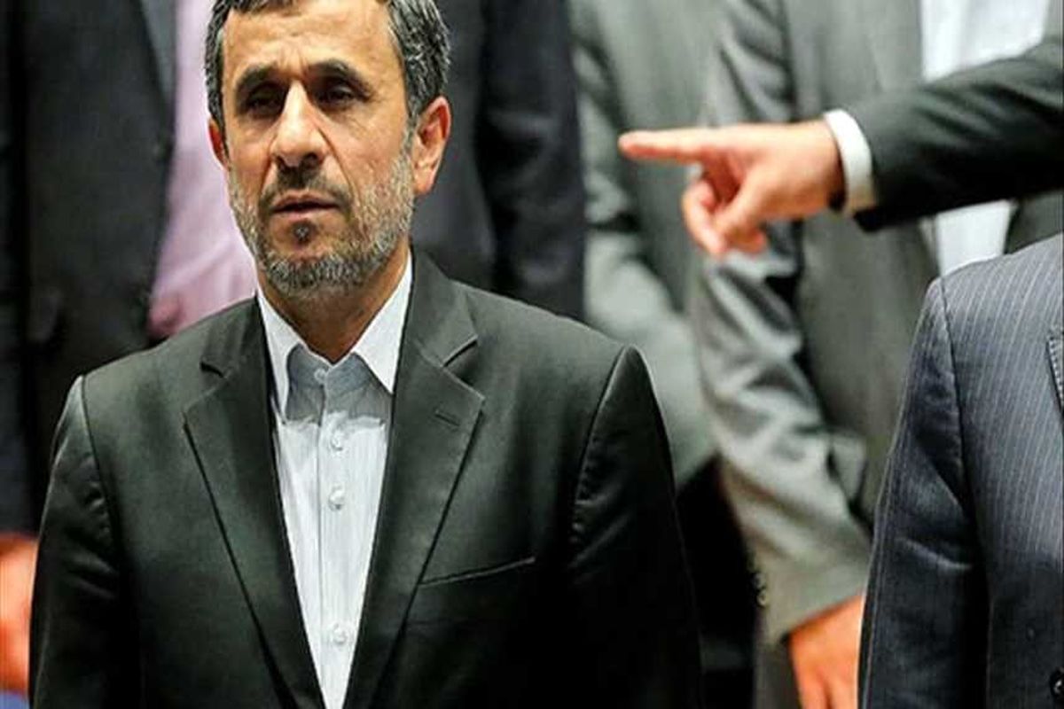 علت تغییر جای احمدی‌نژاد در مراسم تنفیذ مشخص شد