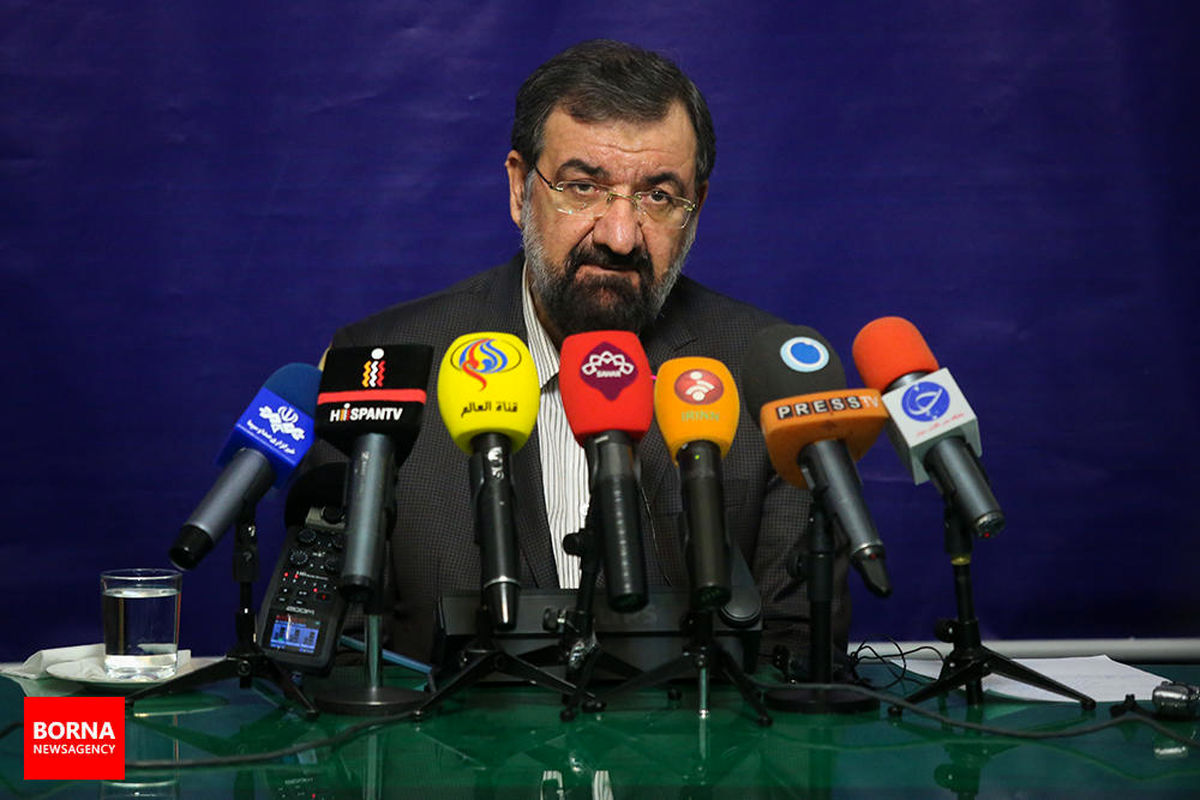 پاسخ تامل برانگیز محسن رضائی در مورد پرونده‌های احمدی نژاد