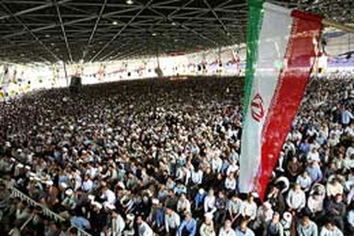 راهپیمایی اعتراض آمیز نمازگزاران تهرانی درمحکومیت جنایات اسراییل
