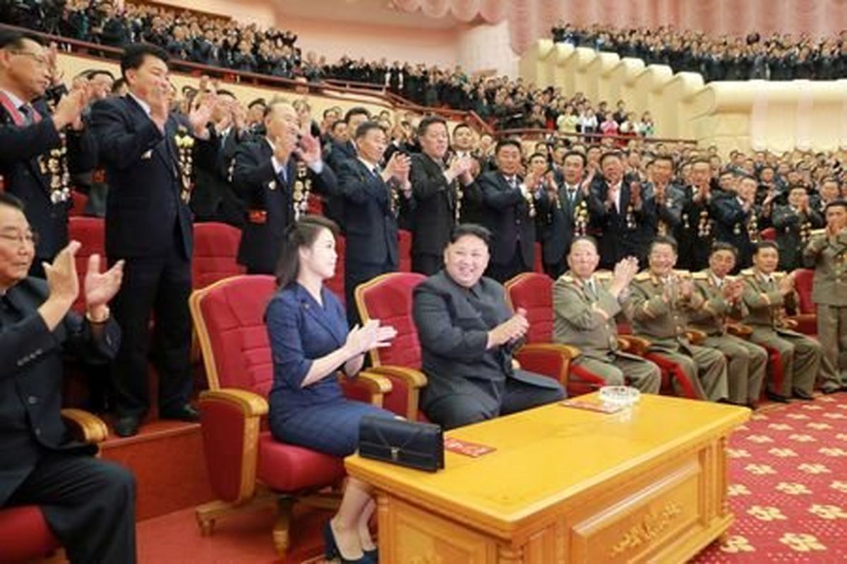 دانشمندان هسته‌ای در جشن سالگرد تاسیس کره‌شمالی شرکت کردند