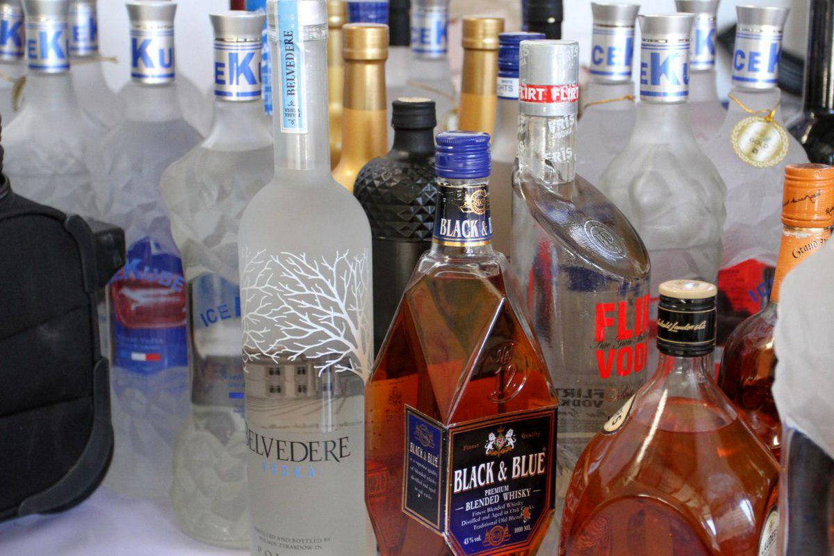 شف ۱۶۷بطر انواع مشروبات الکلی خارجی درمشهد