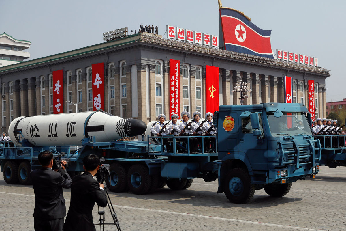 کره شمالی جواب تحریم های جدید را با موشک داد