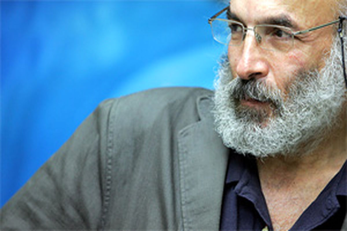 اعتراف کیانوش عیاری درباره طولانی شدن تولید «روزگار قریب»