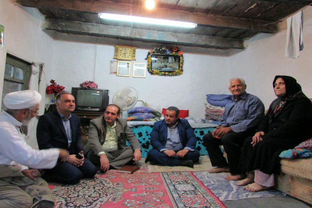وارستگی و اندیشه والای خانواده های شهدا مایه افتخار جامعه ایرانی است