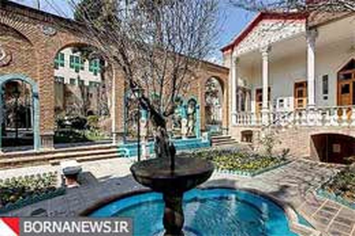 خانه های قاجاری "توجه" و "آموزگار" واقع در بافت تاریخی شیراز دردست مرمت