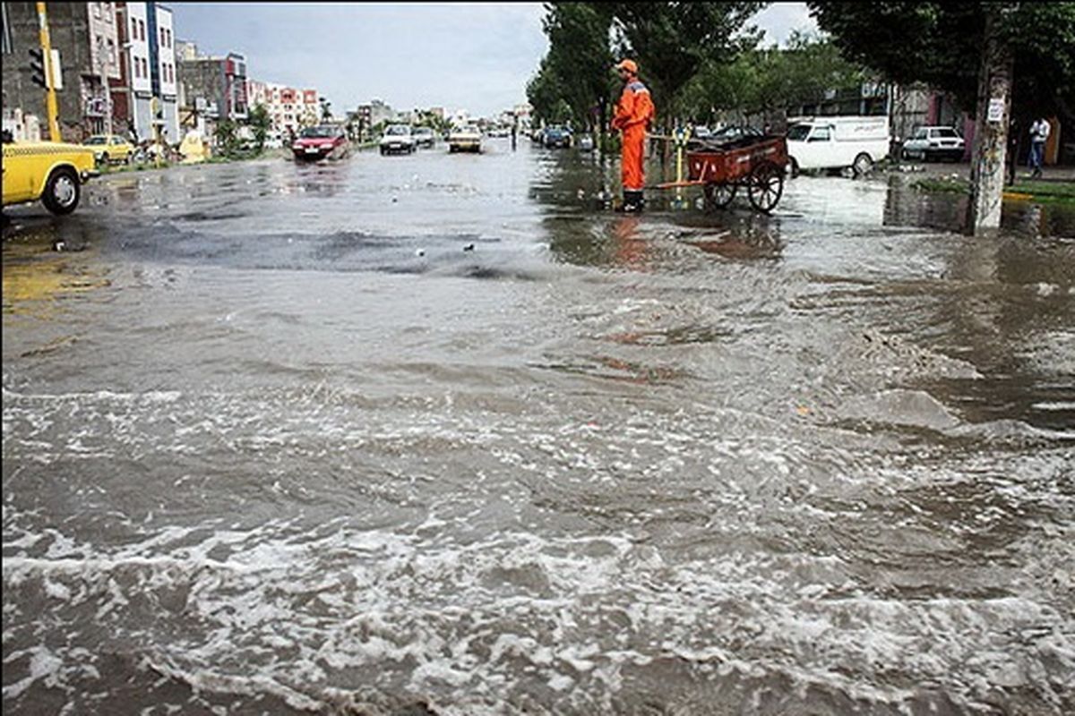 امدادرسانی به ۳۵ نفر گرفتارشده در آبگرفتگی و سیلاب اردبیل
