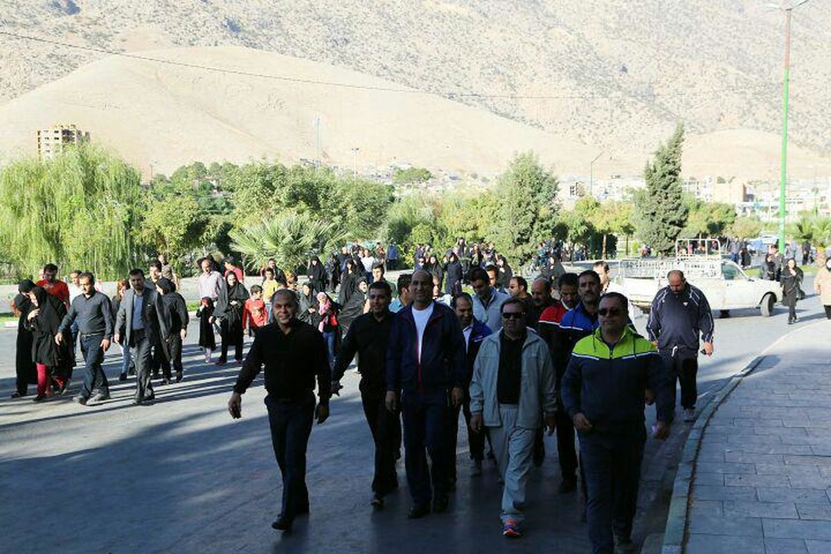 برگزاری همایش پیاده‌روی عاشورائیان در خرم آباد