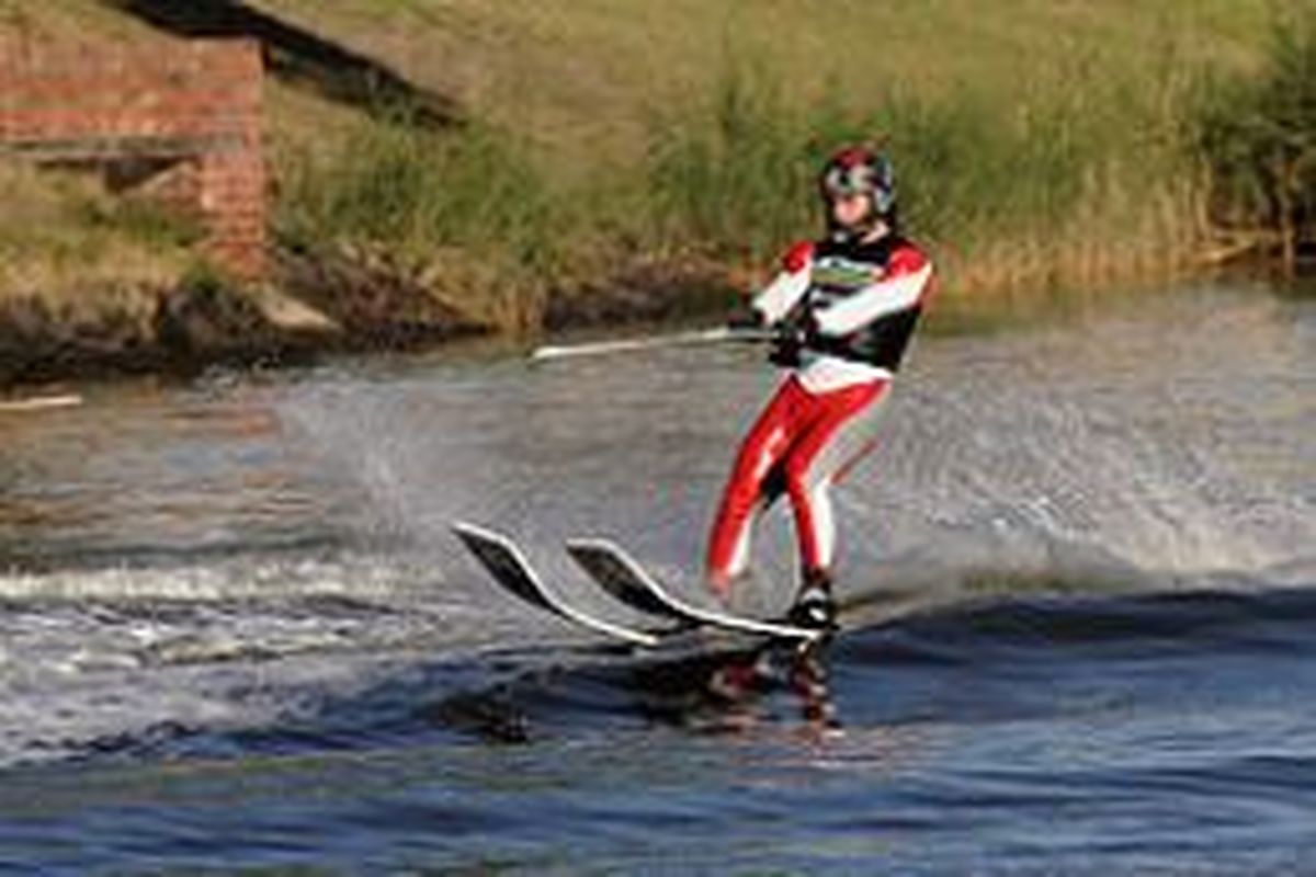 دومین دوره مسابقات اسکی روی آب