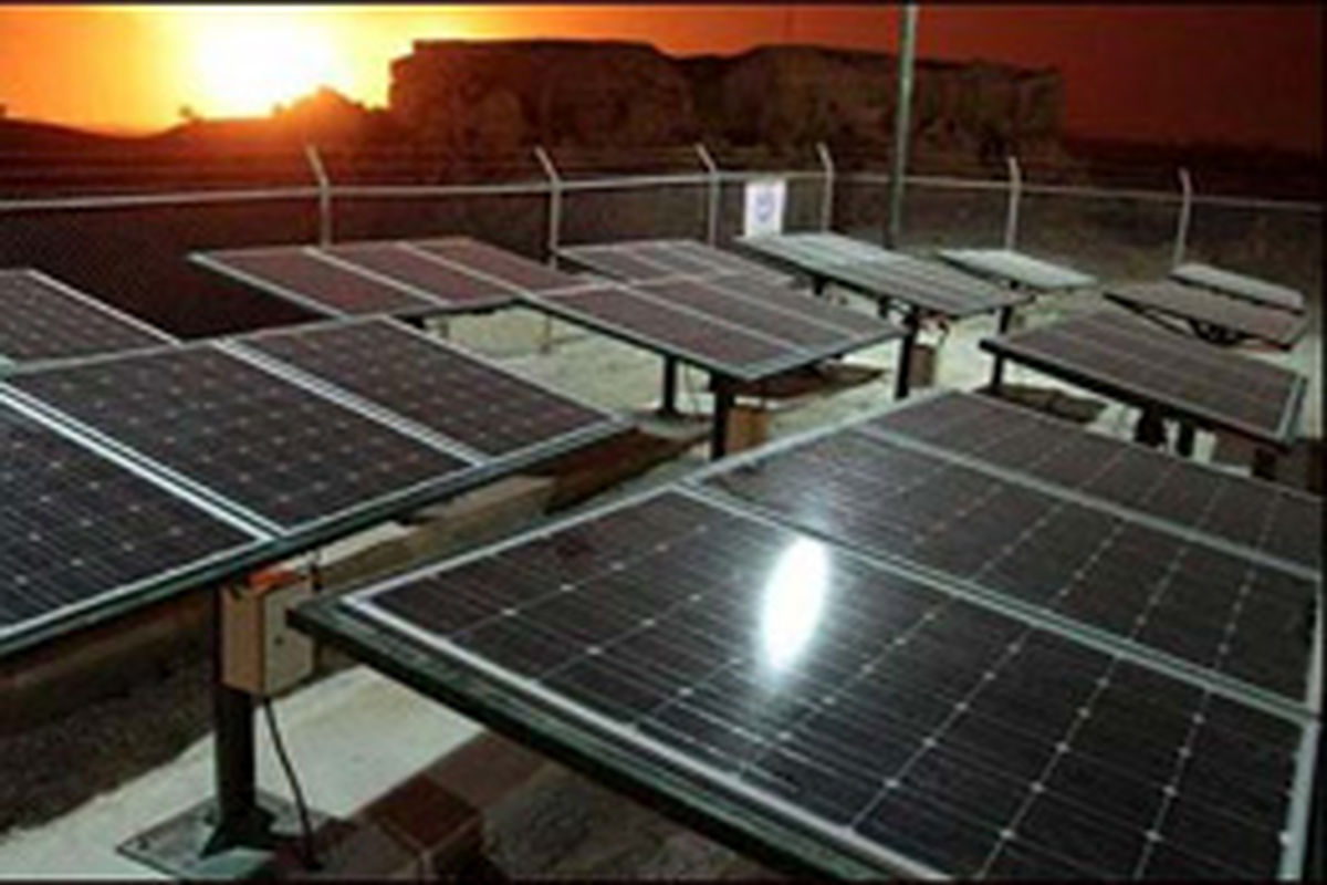 احداث دو نیروگاه خورشیدی ۲۰ کیلو واتی در قم