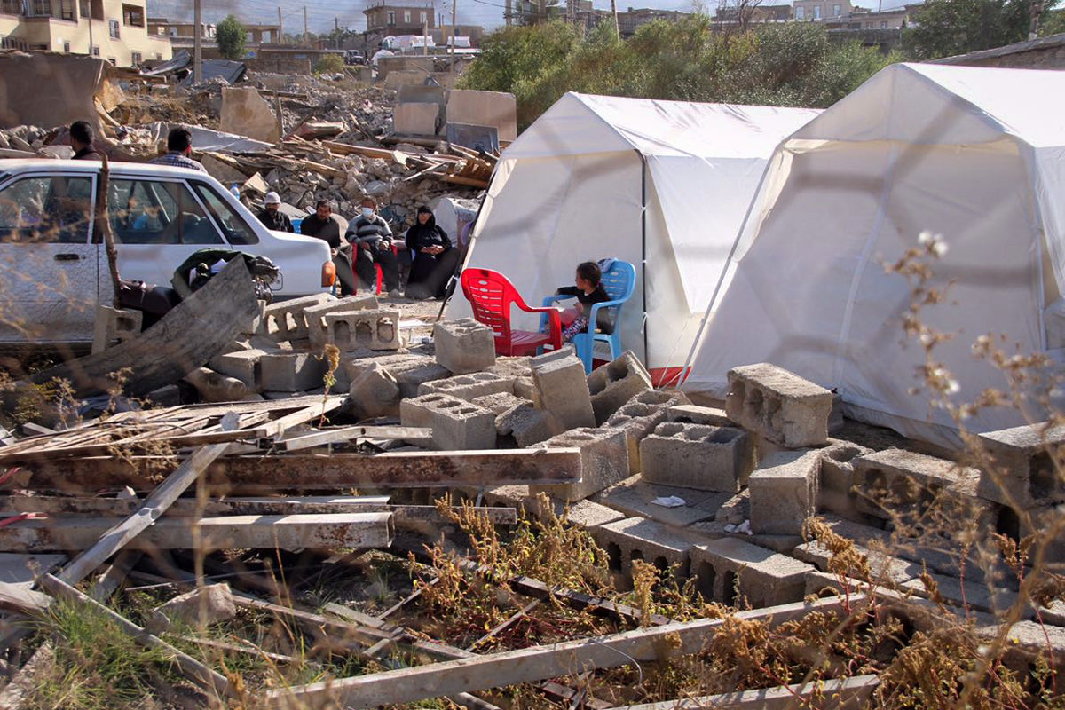 ۱۴ روستای زلزله زده غرب کشور توسط بسیج سازندگی قم بازسازی می شود