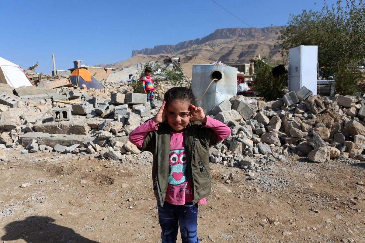 تامین کتاب و لوازم التحریر دانش آموزان مناطق زلزله زده