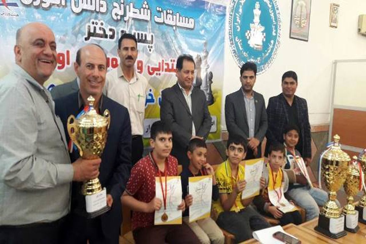 کسب مقام قهرمانی مسابقات شطرنج توسط دانش آموزان اهوازی