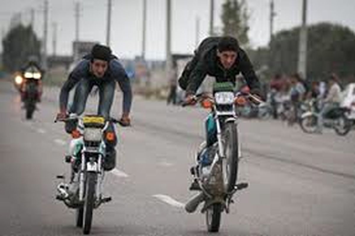 دستگیری موتورسیکلت سواران مزاحم