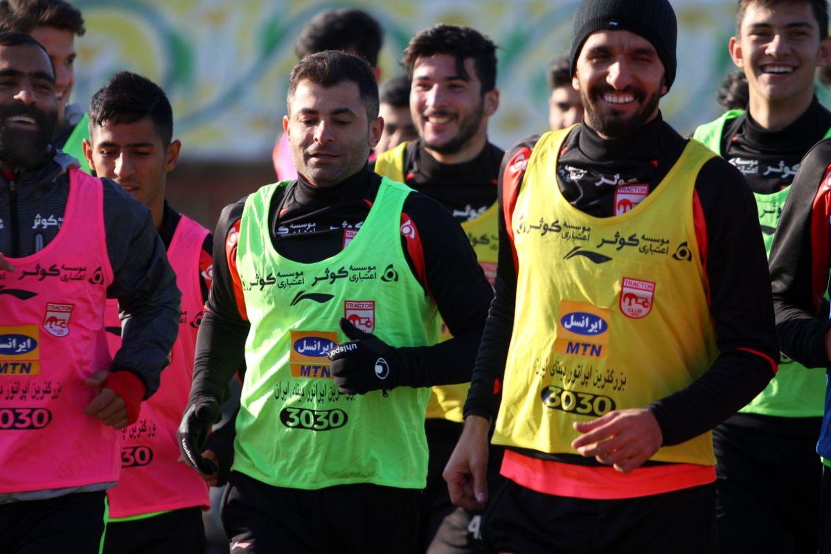 پاینده: معاوضه بازیکنان تراکتورسازی و نفت آبادان، پیشنهاد کمالوند بود