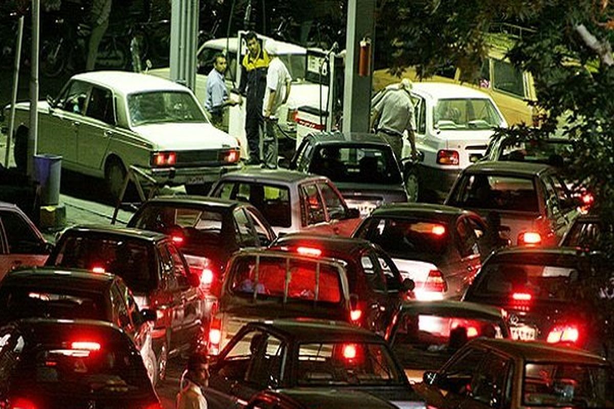 افزایش  ۷۵ درصدی مصرف بنزین در منطقه کرمان پس از وقوع زلزله