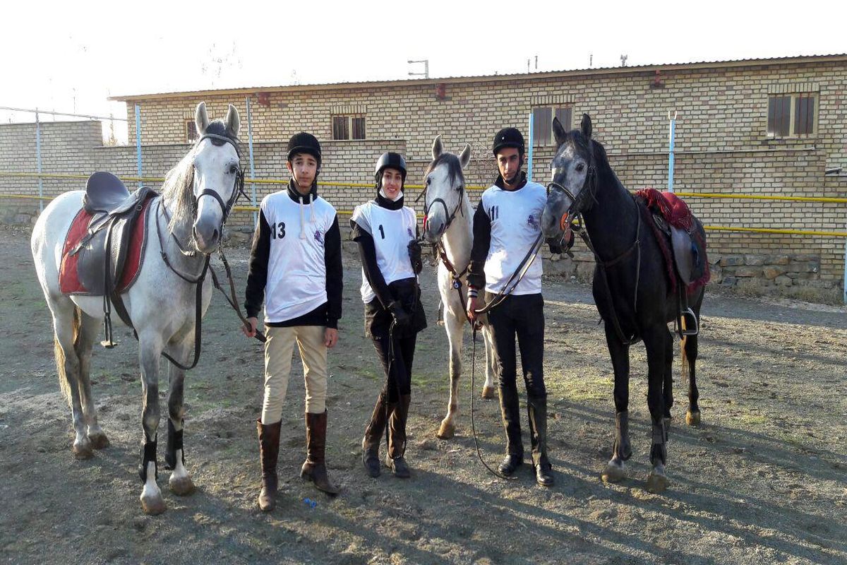 عملکرد سوارکاران آذربایجان‌غربی در مسابقات استقامت کشور در نایسر سنندج