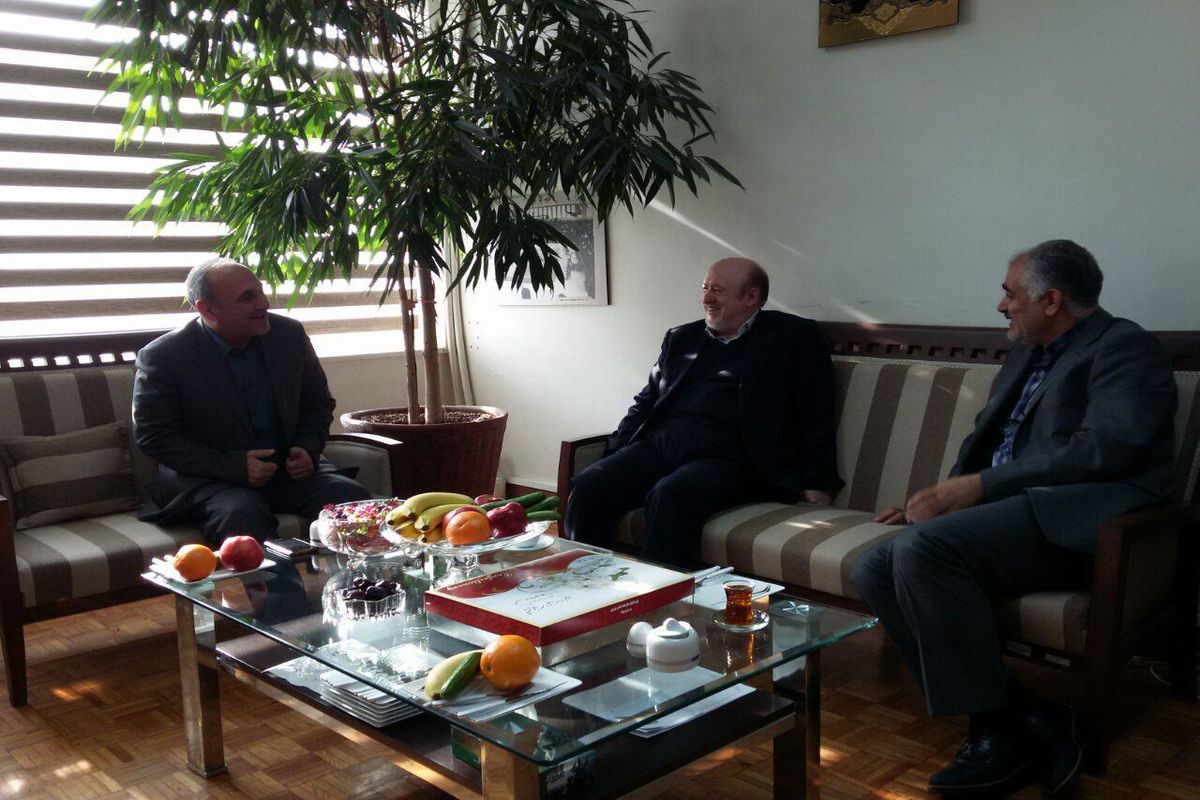 مدیران دوباشگاه استقلال و پرسپولیس با مدیر کل ورزش استان تهران دیدار کردند