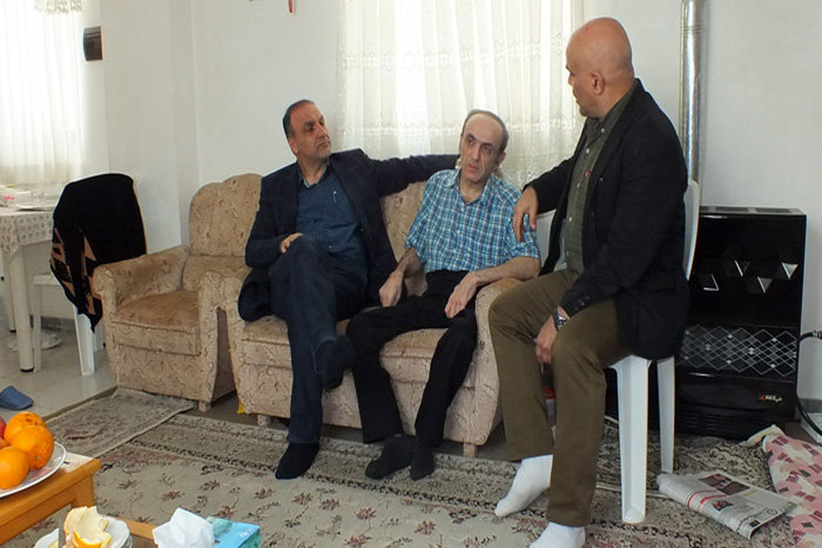 روزنامه نگار پیشکسوت گیلان تحت حمایت مجموعه پزشکی ورزشی قرار گرفت