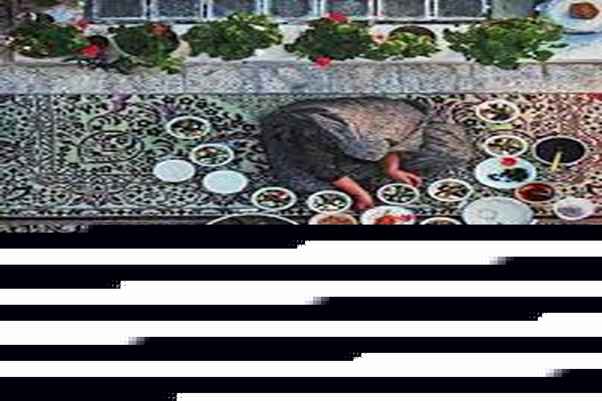 از همه هموطنان عزیز دعوت مینمایم تا با انتخاب شهر زنجان عنوان مقصد سفر نوروزی از جاذبه های تاریخی ، طبیعی ، مذهبی و گردشگری بازدید نمایید و با اقامت در زنجان خاطره ای به یادماندنی را تجربه کنید