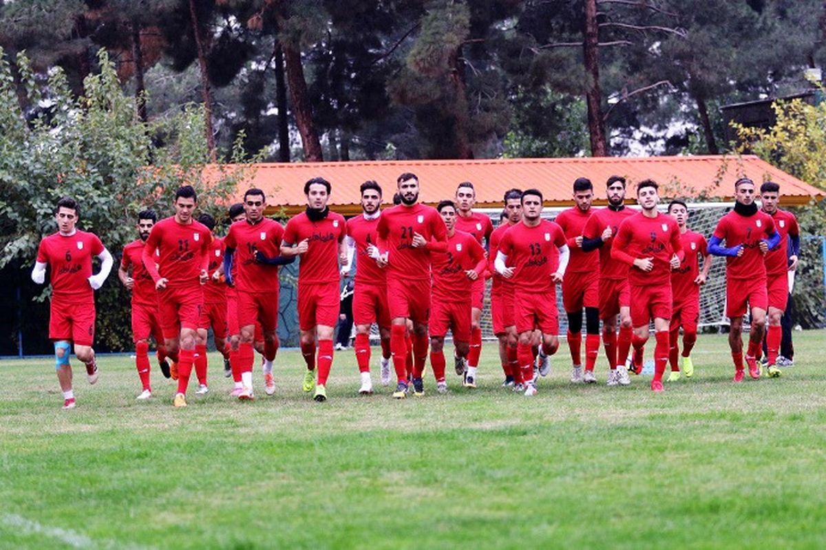 ایران با پیراهن قرمز برابر تاجیکستان