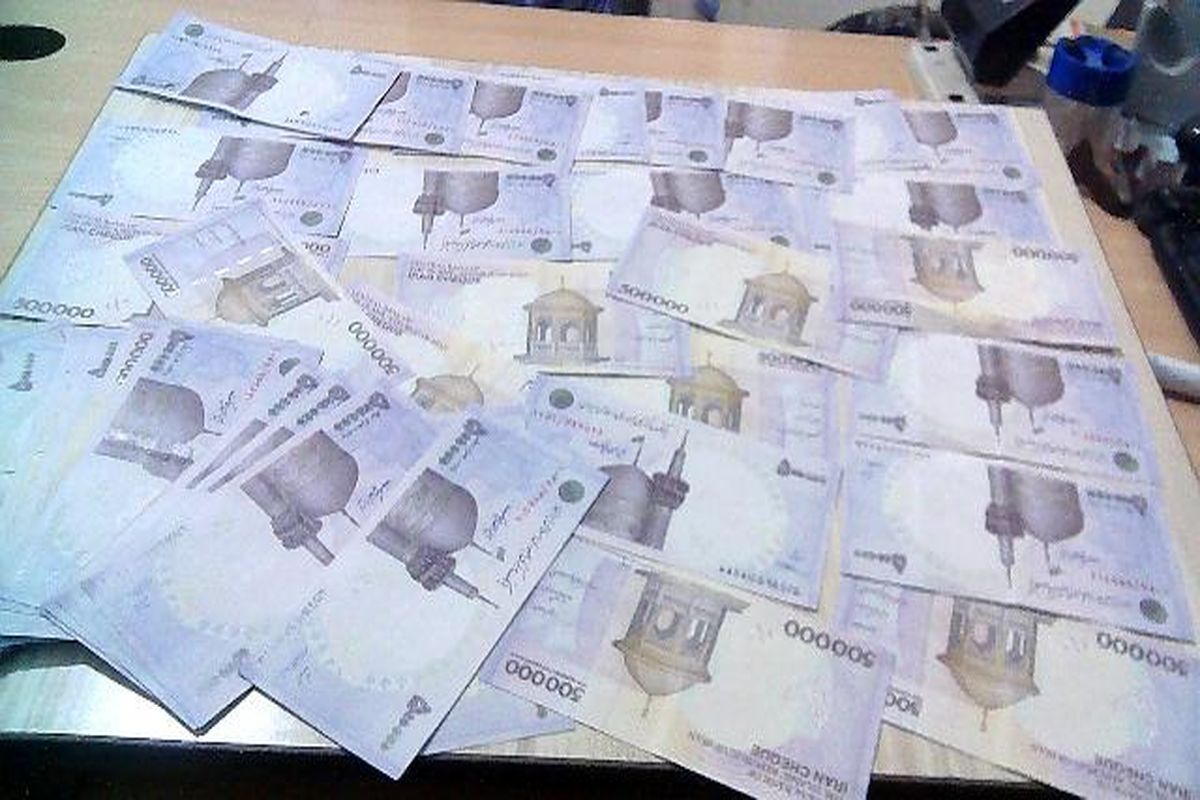 دستگیری باند جاعلان چک پول در آستارا