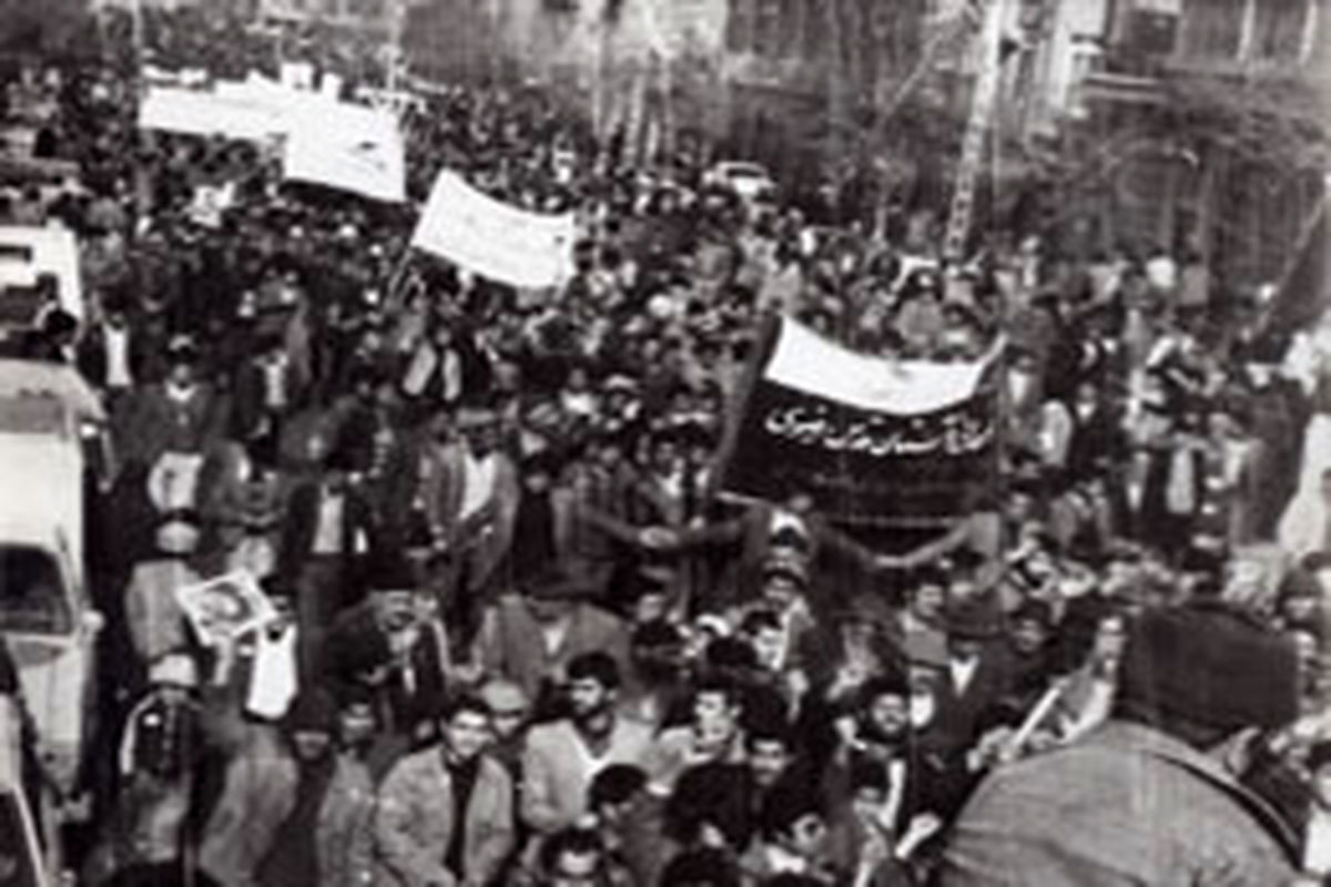 شب‌نشینی انقلاب در یزد برگزار می‌شود