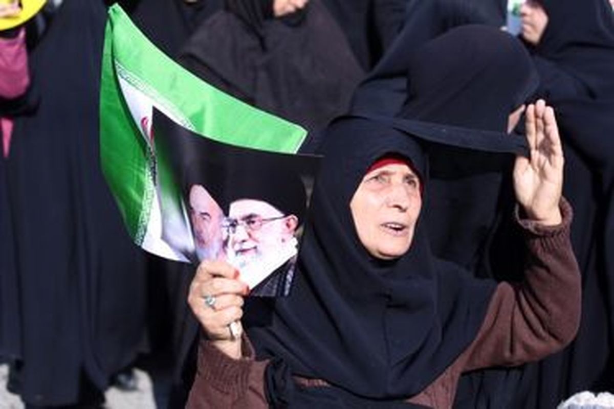 تقدیر مجمع نمایندگان استان مرکزی از حضور پرشور مردم در راهپیمایی ۲۲ بهمن