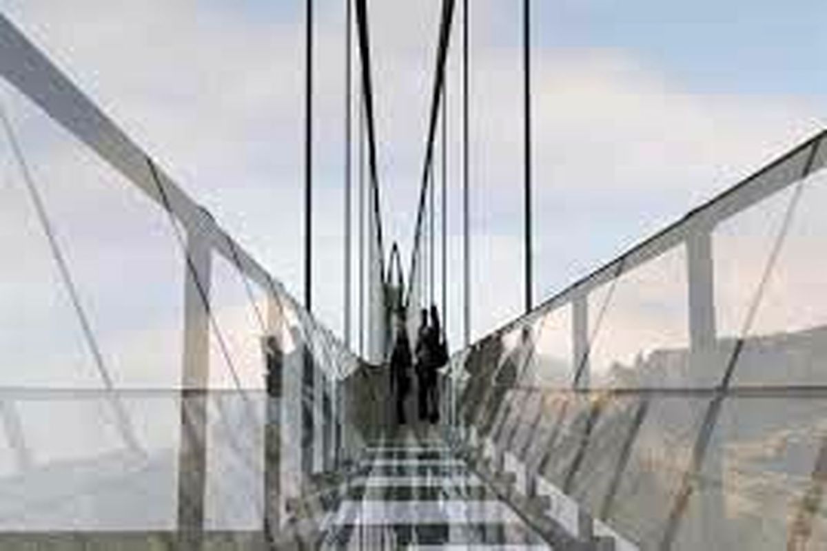 افتتاح پل معلق شیشه‌ای ‌در سال ۹۸