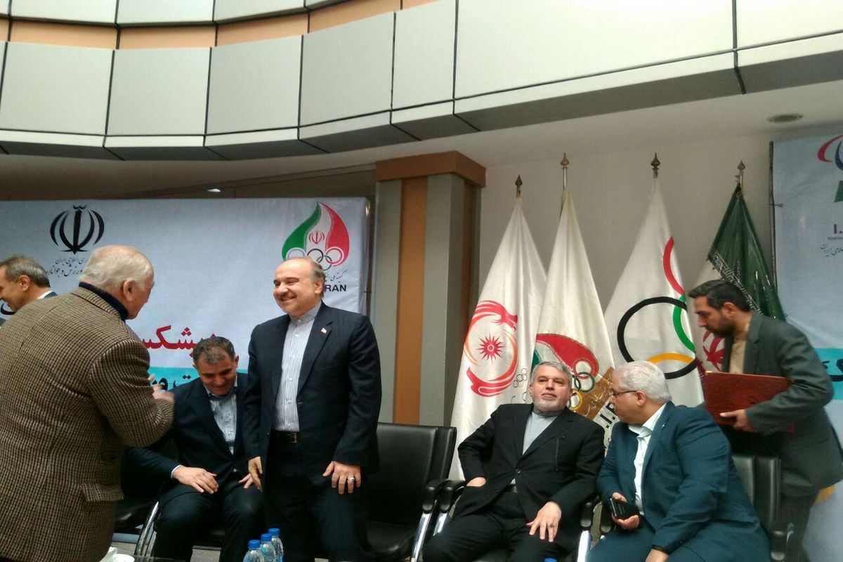 حضور سلطانی‌فر و صالحی‌امیری در نشست پیشکسوتان با مسئولان ورزش ایران
